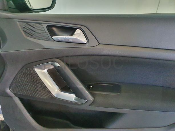 Peugeot 308 1.6 Blue HDI · Ano 2016