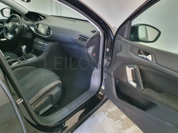 Peugeot 308 1.6 Blue HDI · Ano 2016