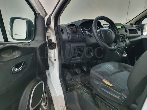 Opel Viívaro · Ano 2017