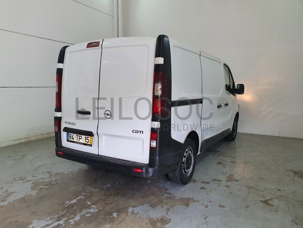 Opel Viívaro · Ano 2017