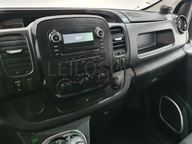 Opel Viívaro · Ano 2017