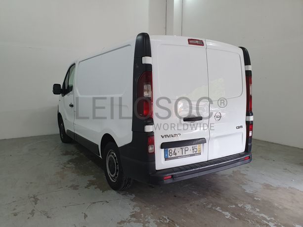 Opel Viívaro · Ano 2017