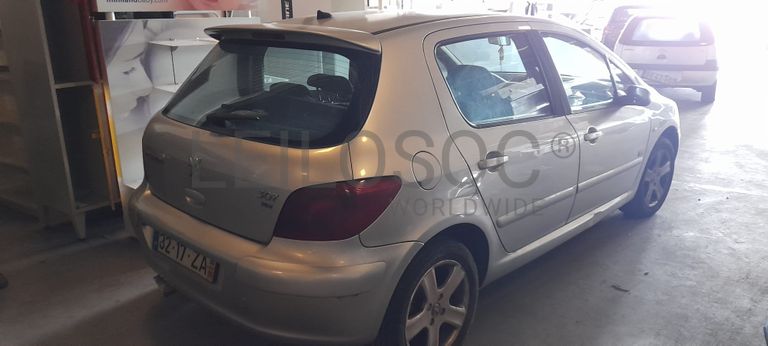 Peugeot 307 · Ano 2004
