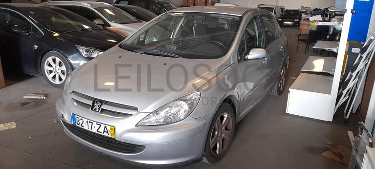 Peugeot 307 · Ano 2004