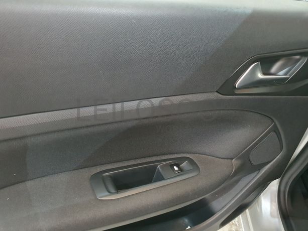 Peugeot 308 SW · Ano 2014