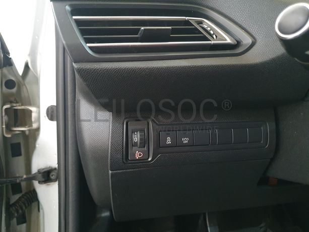 Peugeot 308 SW · Ano 2014