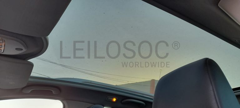 Peugeot 308 1.6 HDI · Ano 2013