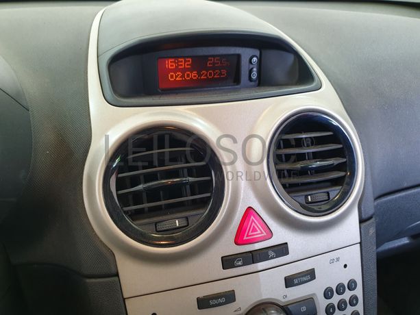 Opel Corsa 1.3 CDTI · Ano 2007