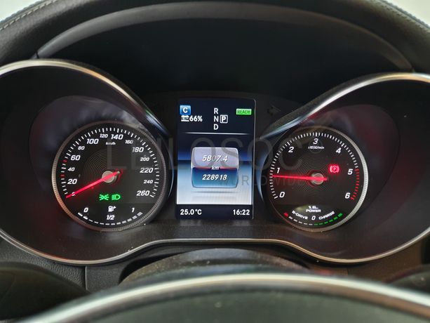 Mercedes-Benz C300 Hybrid · Ano 2015 50-PO-32