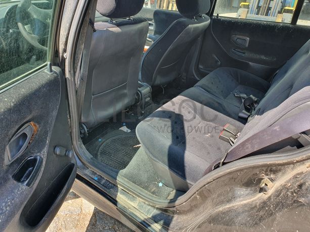 Peugeot 306 · Ano 2001