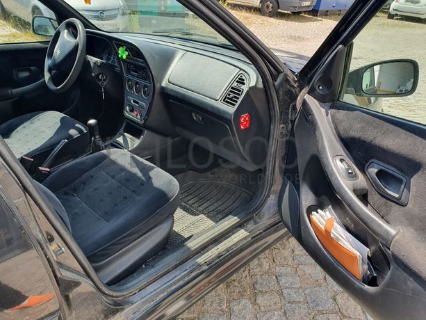 Peugeot 306 · Ano 2001