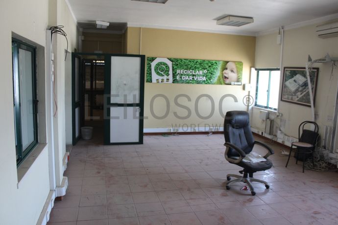 Armazém Industrial · Setúbal