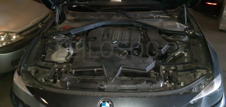 BMW 318D · Ano 2014