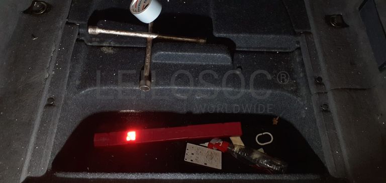 BMW 318D · Ano 2014