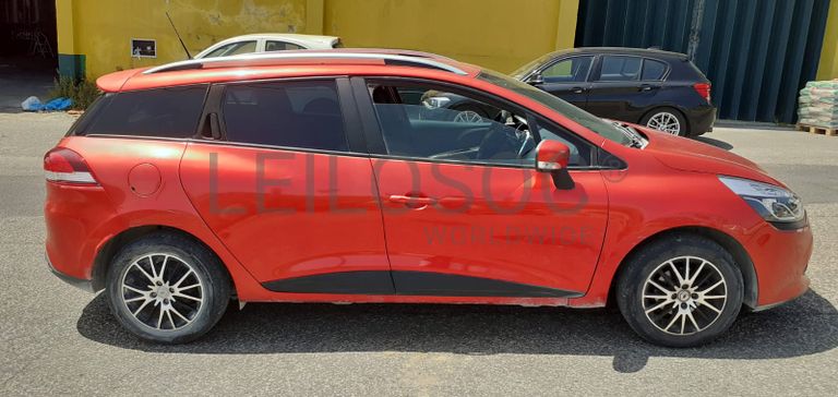 Renault Clio 1.5 DCI · Ano 2014