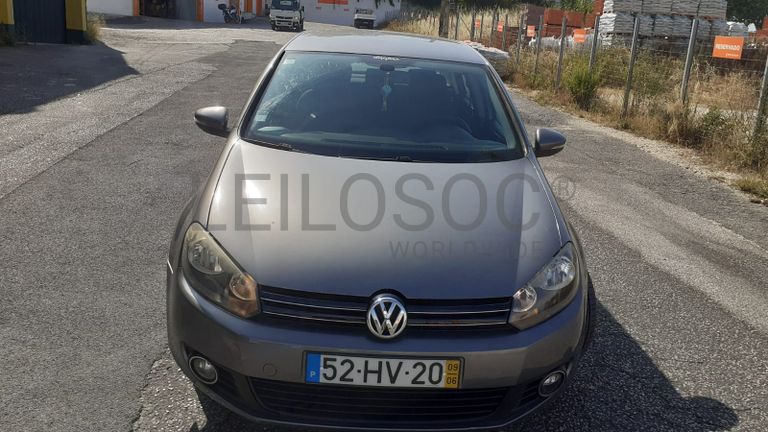 Volkswagen Golf 2.0 TDI · Ano 2009