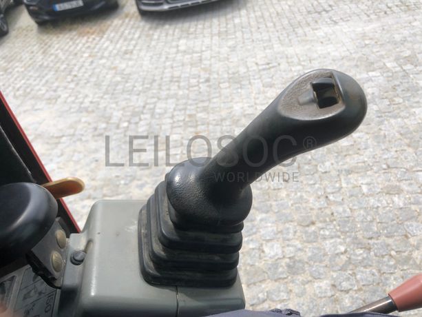 Mini Giratória Bobcat E 35 · Ano 2011