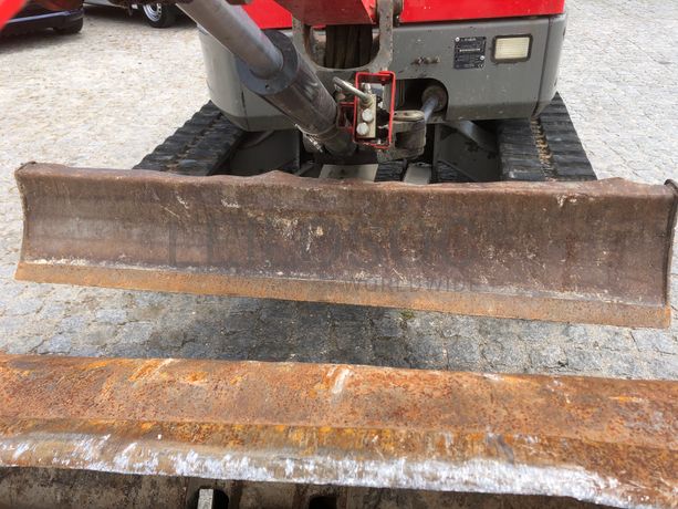 Mini Giratória Bobcat E 35 · Ano 2011