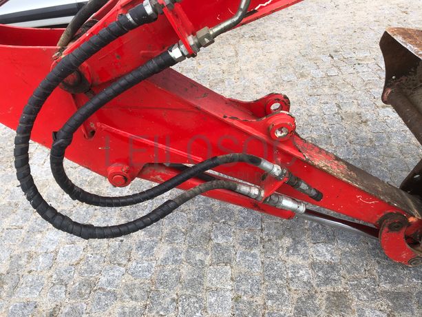 Mini Giratória Bobcat E 35 · Ano 2011