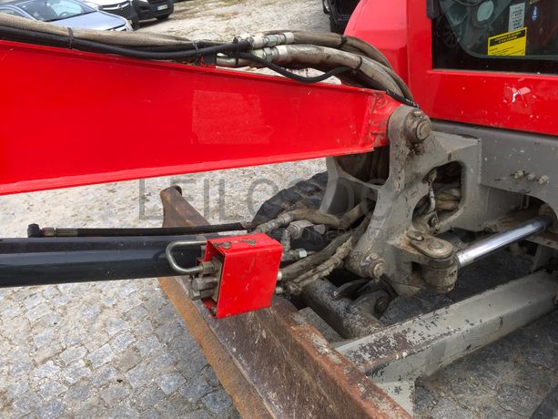 Mini Giratória Bobcat E 35 · Ano 2011