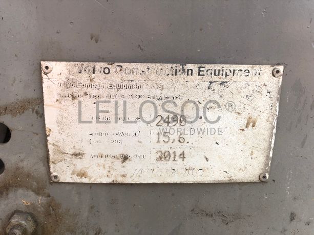 Mini Giratória Volvo ECR 25D · Ano 2014