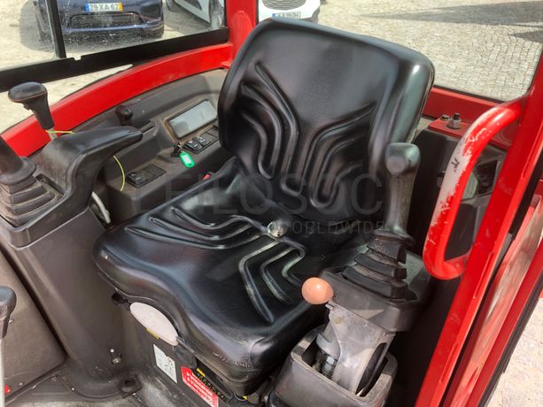 Mini Giratória Volvo ECR 25D · Ano 2014