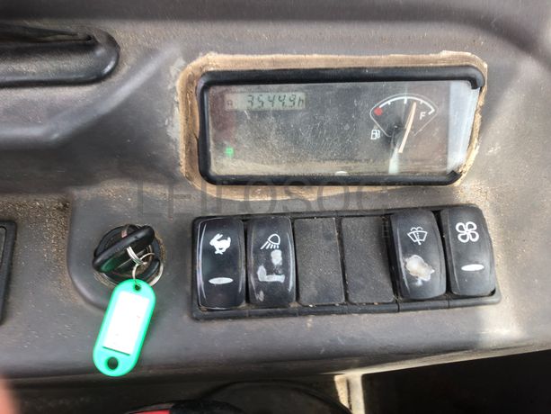 Mini Giratória Volvo ECR 25D · Ano 2014