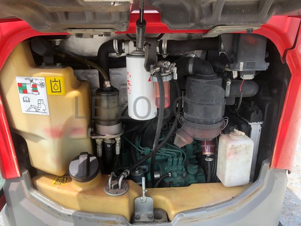 Mini Giratória Volvo ECR 25D · Ano 2014