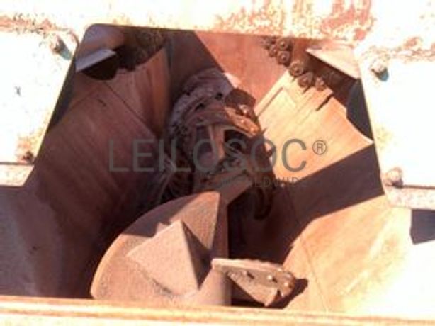 Trator Agrícola Deutz D-6086 · Misturadora Gilioli