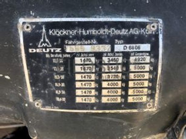 Trator Agrícola Deutz D-6086 · Misturadora Gilioli