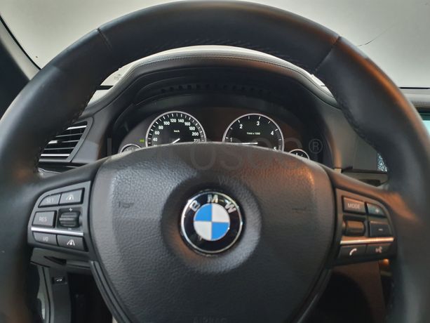 BMW 740D · Ano 2010