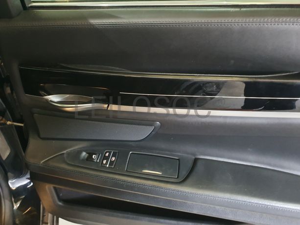 BMW 740D · Ano 2010