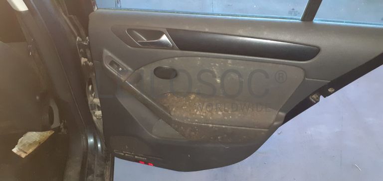 Volkswagen Golf 1.6 TDI · Ano 2010