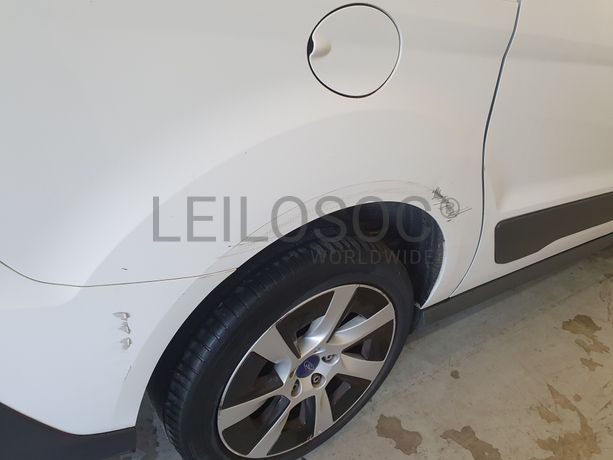 Ford Transit Connect 1.6 TDCI · Ano 2015