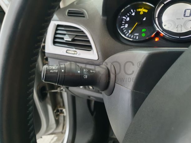 Renault Mégane 1.5 DCI · Ano 2015