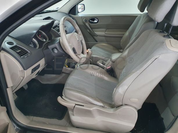 Renault Mégane · Ano 2003