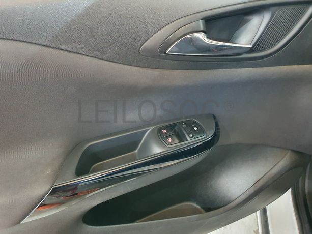 Opel Corsa · Ano 2016