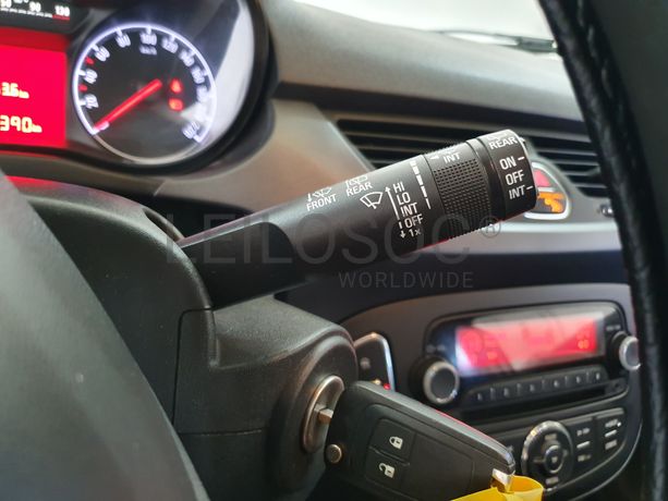 Opel Corsa · Ano 2016