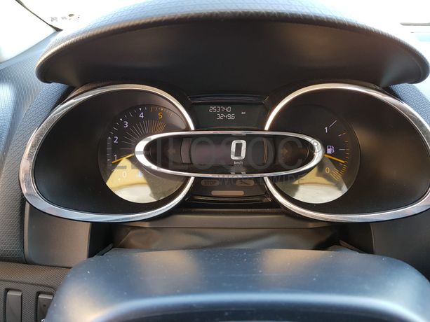 Renault Clio Break 1.5 DCI · Ano 2014