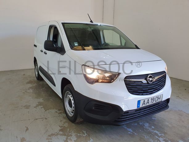 Opel Combo · Ano 2020