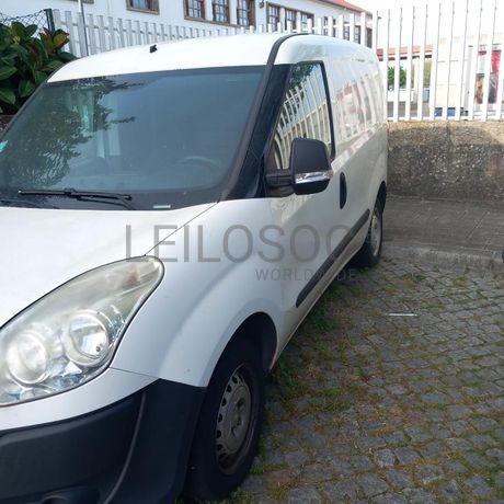 Artigo de Desporto · Equipamento Diverso · Veículo Ligeiro de Mercadorias