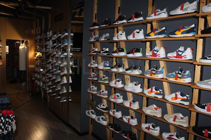 Artigo de Desporto · Equipamento Diverso · Veículo Ligeiro de Mercadorias