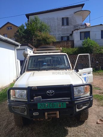 Toyota Land Cruiser