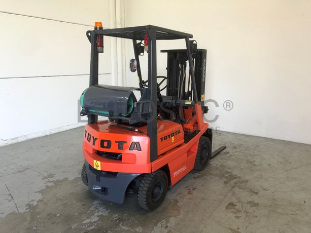 Empilhador Gás Toyota