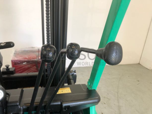 Empilhador Elétrico Mitsubishi FB20