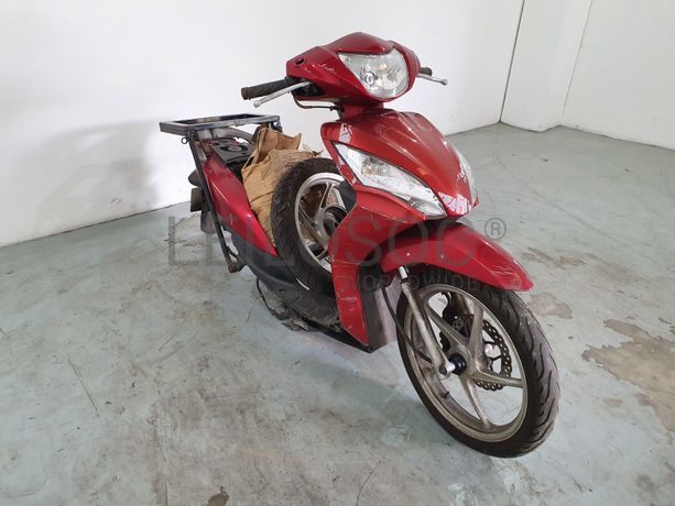 Motociclo Honda Vision NSC 110 · Ano 2013