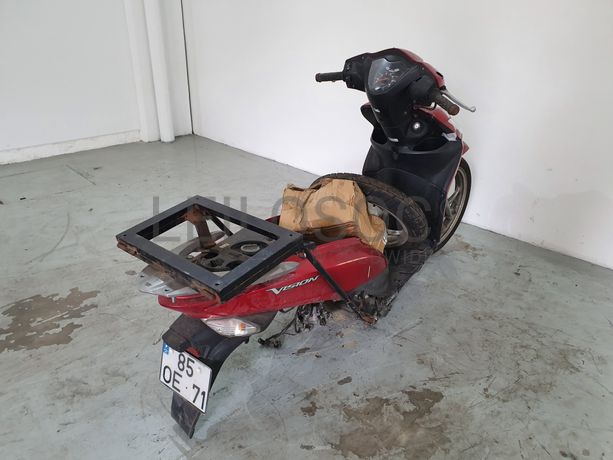 Motociclo Honda Vision NSC 110 · Ano 2013