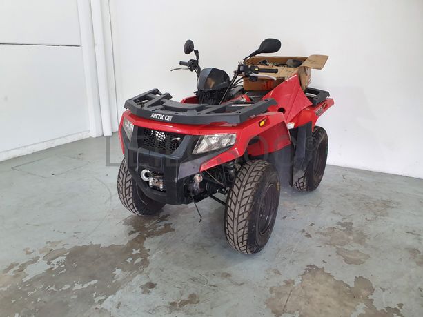 Moto 4 Arctic CAT Alterra 400 4x4 · Ano 2017