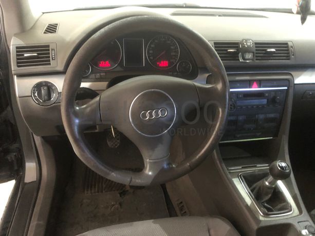 Audi A4 1.9 TDI · Ano 2004