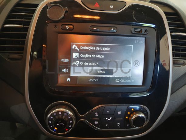 Renault Captur 1.5 DCI · Ano 2014